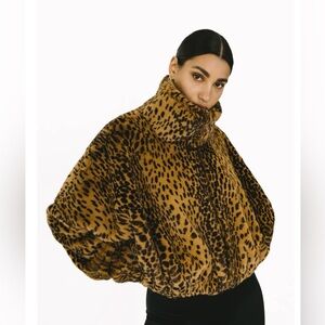 SPRWMN toffee leopard faux fur cropped coat XS NWT